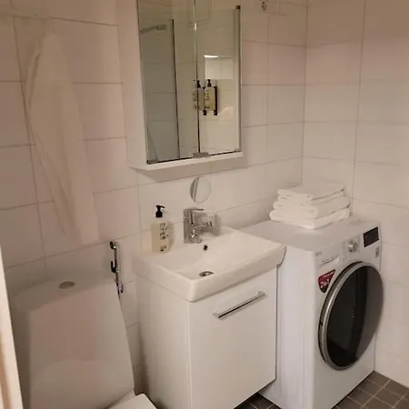 Apartment Punavuoripad - Modern Apt. With Park Views In Design District Helsinki